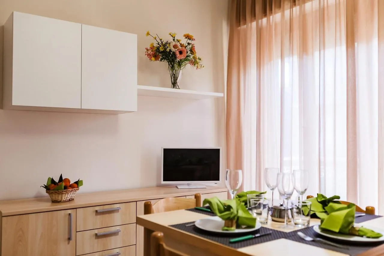 Residence Emanuel Diano Marina 0*,