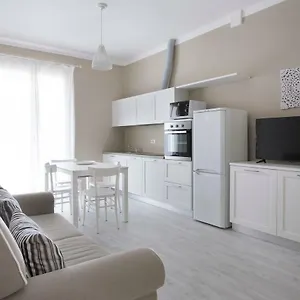 Residenza Serenella - Dependance Diano Marina