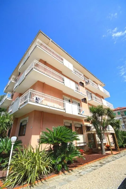 Residence Emanuel Diano Marina Italia